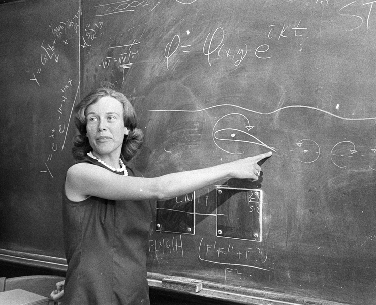 Institute Professor Sheila Widnall teaches an aerospace engineering course at MIT in the 1960s. 