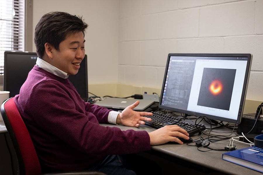 Kazunori Akiyama, a coordinator of the EHT Imaging Working Group, discusses the image of the black hole made during the process of data validation.