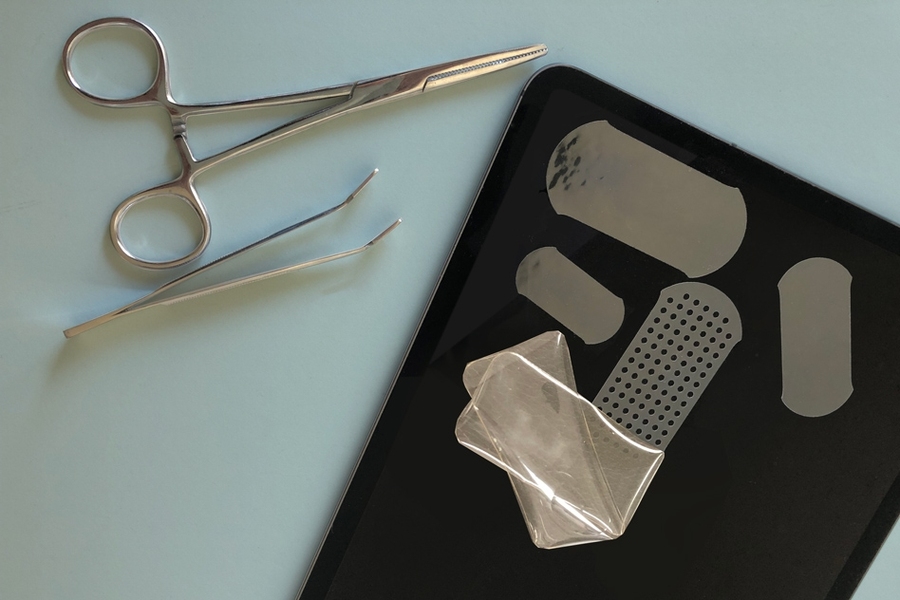 MIT engineers have devised a double-sided adhesive that can be used to seal tissues together.