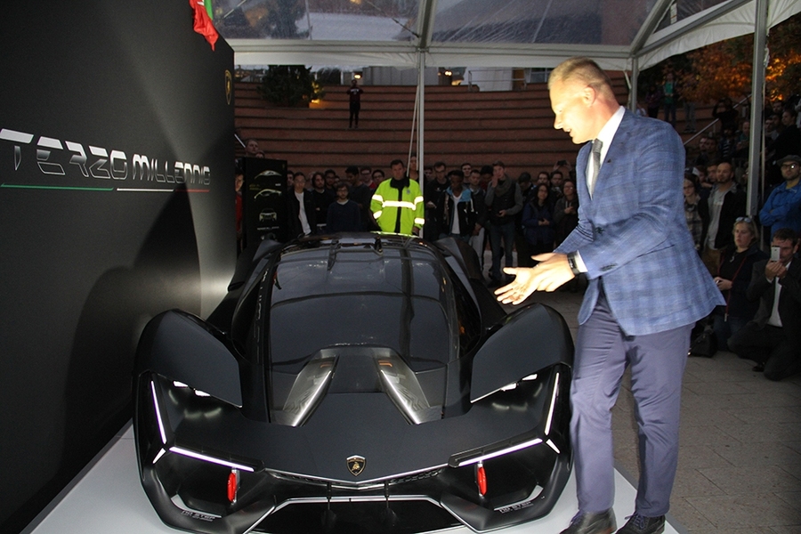 X from Automobili Lamborghini was on display at the MIT Stata Center as part of a presentation for the Vision Car of Terzo Millennio in 2017. 