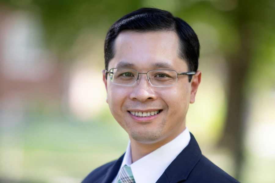 Headshot of Diep Luu