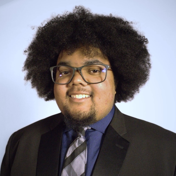 Steven Matthews Jr. headshot