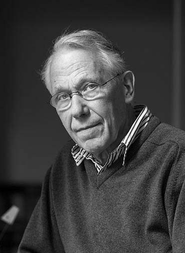 Grayscale John Habraken headshot in older age