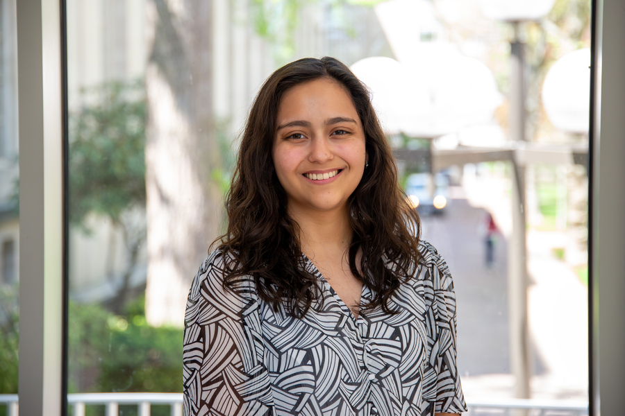 Maria Aguiar headshot