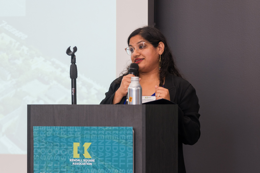 Sumbul Siddiqui at podium.
