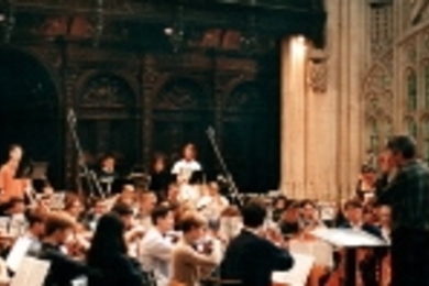 MITSO, led by Dante Anzolini, rehearses in Kings College Chapel at Cambridge University.