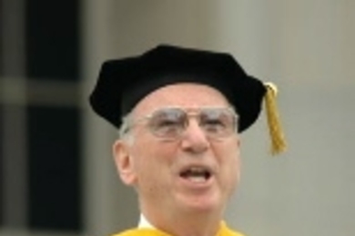 Commencement speaker Irwin Jacobs, the co-founder and CEO of Qualcomm, addresses MIT graduates on June 3, 2005.
