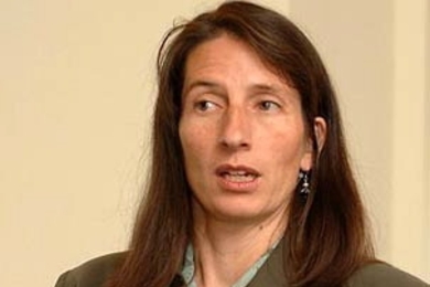 George Washington University Professor Catherine Mavriplis, who received a Ph.D. in aero/astro from MIT in 1989, speaks at a workshop held at MIT aimed at helping young women succeed in academic careers.