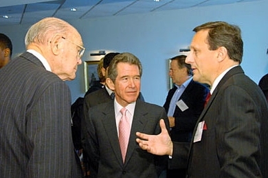 Lord John Browne, group chief executive of BP, center, discusses issues of principle and profit with David Morgenthaler, founding partner of Morgenthaler, left, and Daniel Vasella, chairman and CEO of Novartis AG, at the MIT Faculty Club on Tuesday, May 2.