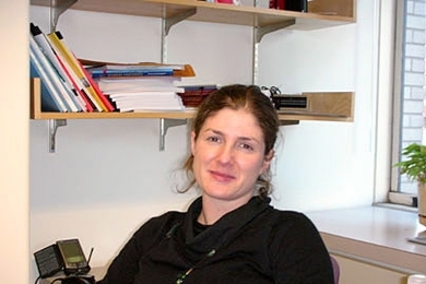 Melissa Mazmanian is researching how BlackBerry users balance the efficiency and lifestyle effects of their gadgets.