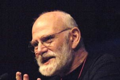 Neurologist and author Oliver Sacks gave the keynote speech at an MIT Media Lab conference on May 9 that examined the scope of human ability. Sacks gave vivid examples of the brain's amazing adaptability. <a onclick="MM_openBrWindow('h20-sacks-enlarged.html','','width=509, height=583')">
<span onmouseover="this.className='cursorChange';">Open image gallery</span>
</a>
<noscript> <a href="h20-sa...