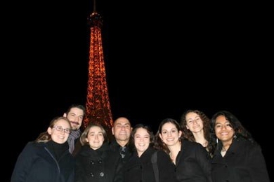 January Scholars in France, from left to right: Emilie Lacaombe (guide), Vincent Delaveau (guide), Sophie de Loubens (guide), Professor Edward Baron Turk, Melissa Diskin, Elizabeth Leshen, Alina Griner, Koyel Bhattacharyya.