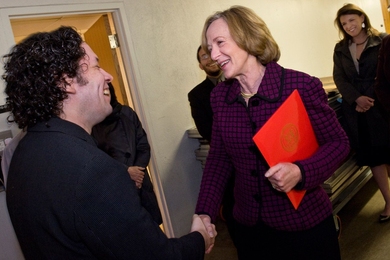 McDermott Award winner Gustavo Dudamel meets MIT President Susan Hockfeld before the April 16 award presentation. 