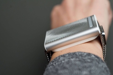 The aim of their new wristband is to make “temperature personal,” says Embr Labs co-founder David Cohen-Tanugi PhD ’15. “We want people who are often uncomfortable and have little control over temperature to have more control and more relief in everyday life,” he says.
