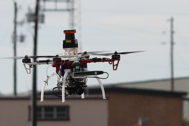 CSAIL's NanoMap system allows drones to fly in congested environments such as forests. 