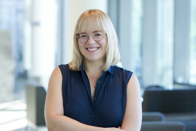Portrait photo of Asya Magazinnik