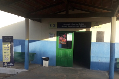Photo of the doors to a health clinic